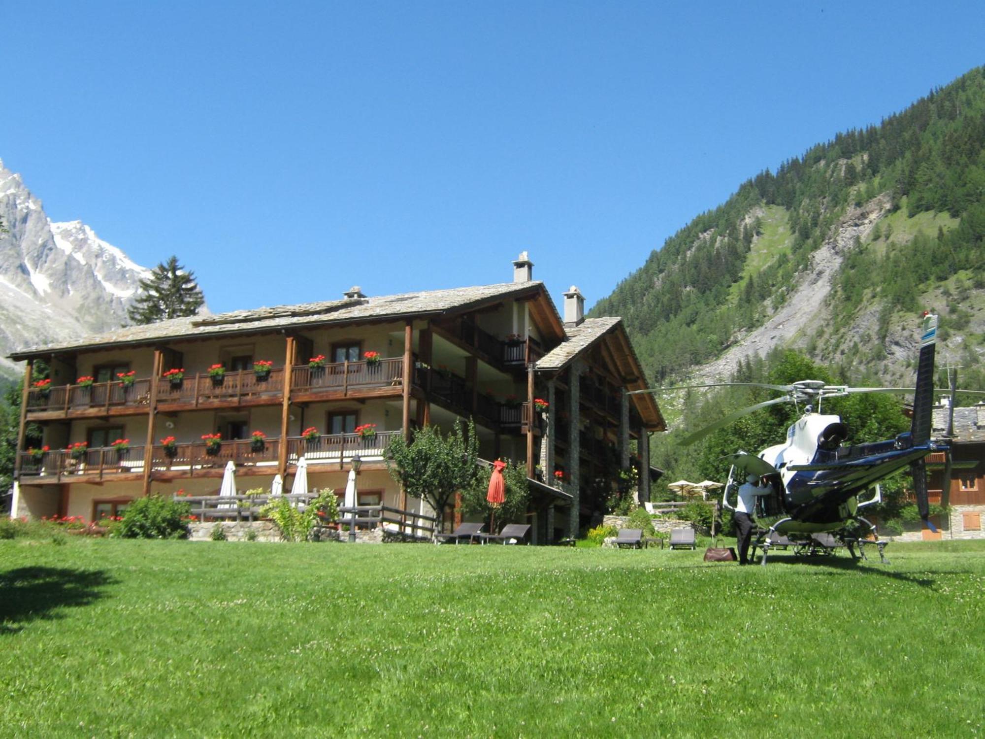 Auberge De La Maison Courmayeur Eksteriør bilde